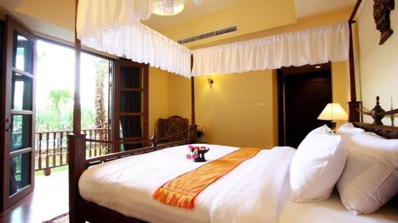 Shewe Wana Suite Resort Chiang Mai Rum bild