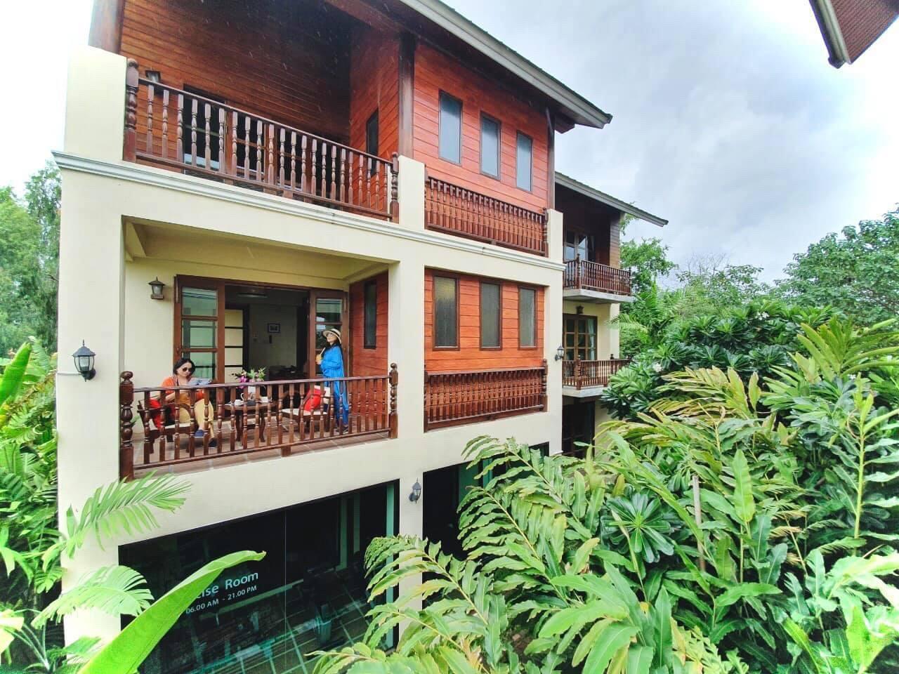 Shewe Wana Suite Resort Chiang Mai Exteriör bild